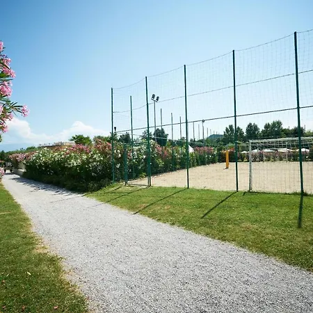 Camping Albatross Mobile Homes On Baia Manerba del Garda
