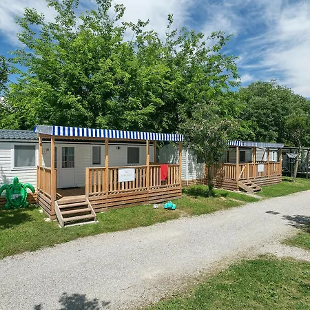 Albatross Mobile Homes On Baia * مانربا ديل جاردا